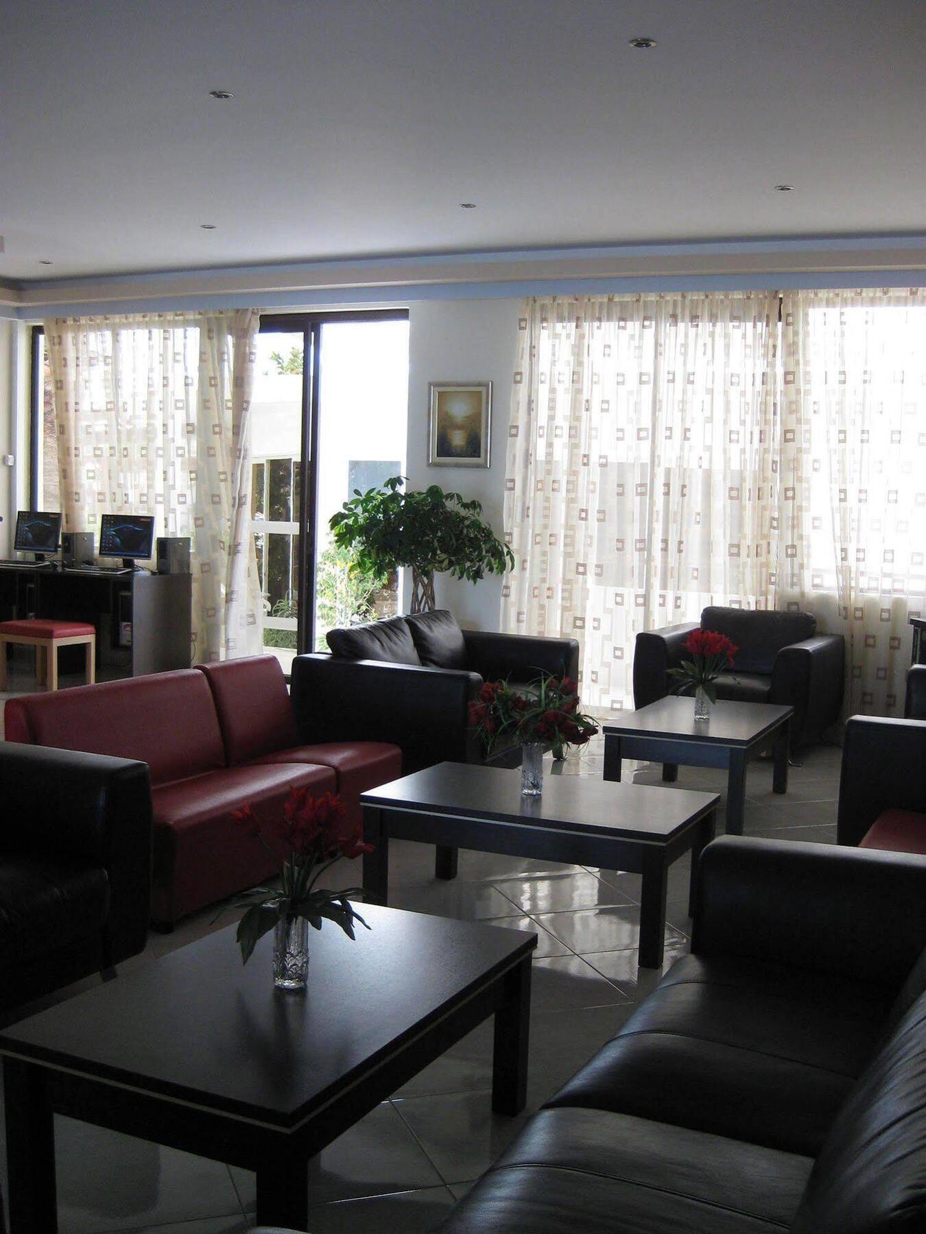 Meliton Hotell 3*